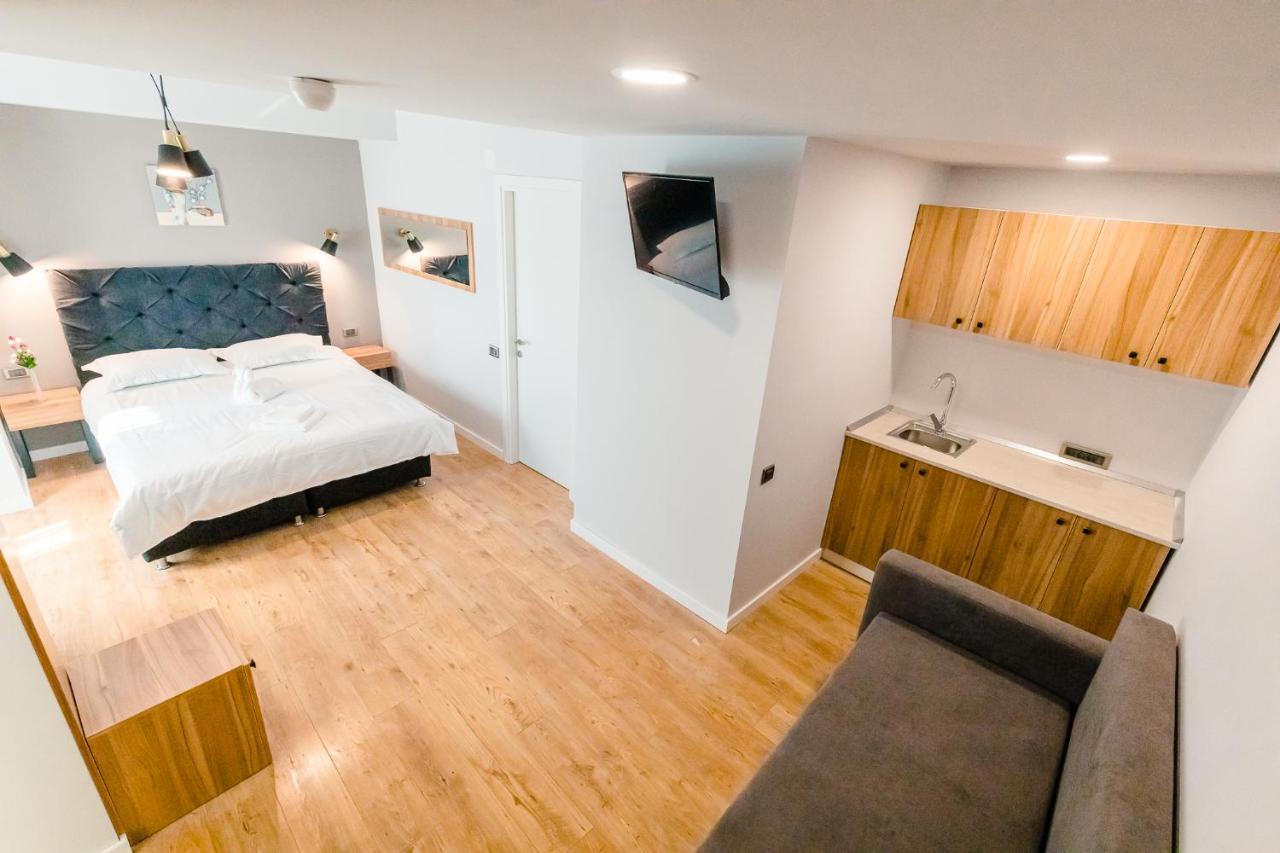 Hotel Labirint Boutique 3*